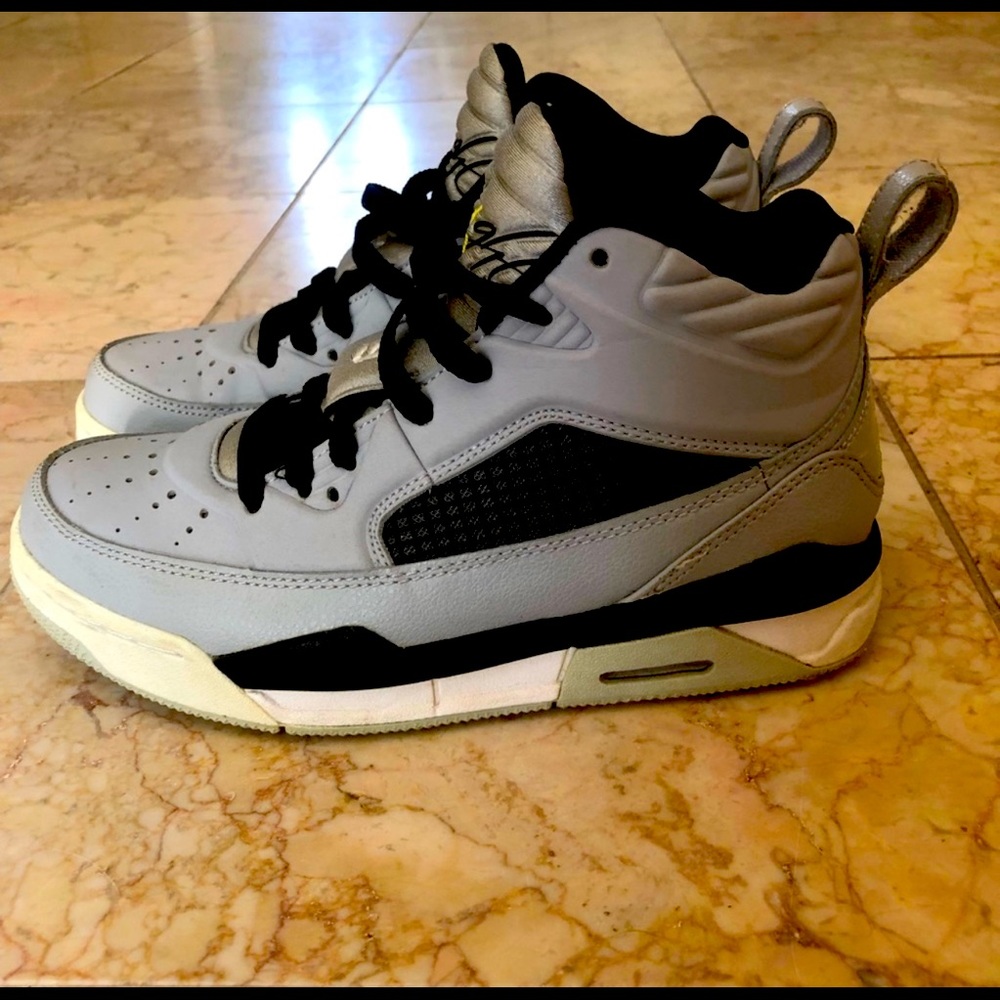 Jordan Grey Flight Sneakers